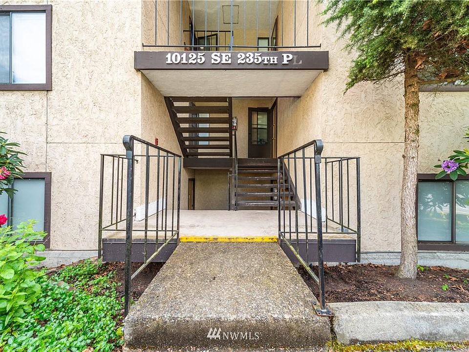 1st image of 10125 SE 235th Pl APT C305