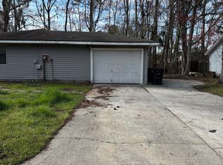 1357 Mission Trace Dr, Saint Marys, GA 31558