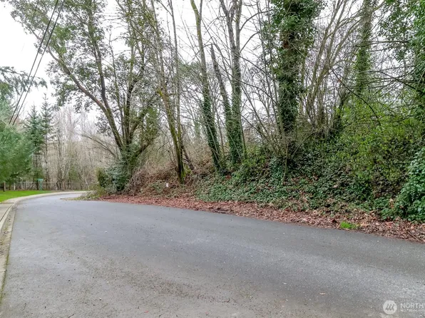 12613 35th Avenue S, Tukwila, WA 98168