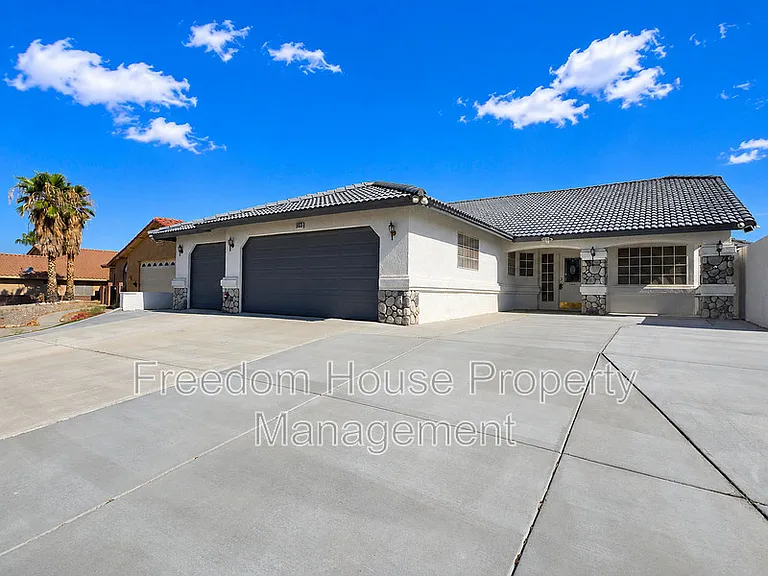 3630 E Vineyard Dr N — Photo 7