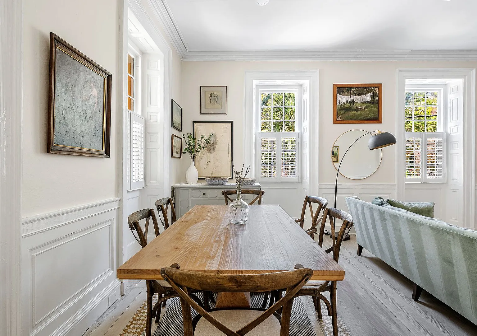 The Lavender Suite- 65 Vanderhorst Street, Apartment D — Photo 2