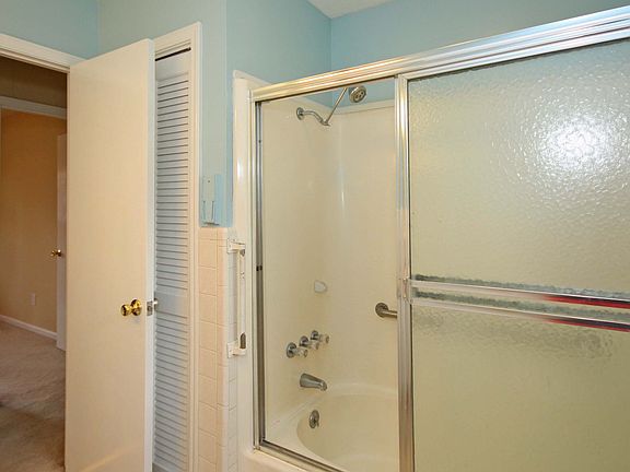 3rd image of 161 E Chamblee Dr
