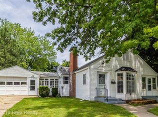 630 N 2nd Ave E, Newton, IA 50208