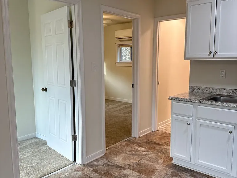 2216 S Landing Rd — Photo 5