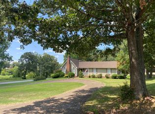 825 Church St, Savannah, TN 38372