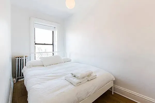 Rented by Compass | media 30