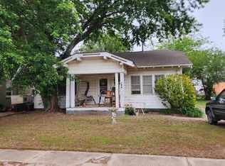 911 W York Ave, Enid, OK 73701