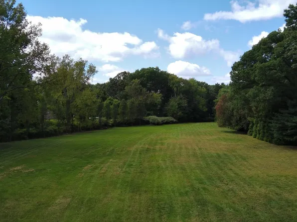 61 Leverich Drive, East Hartford, CT 06108