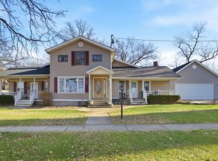 1120 S Hamilton St, Lockport, IL 60441