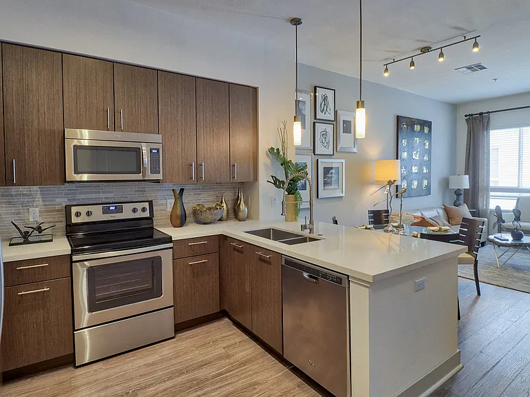 Open living spaces with 9ft ceilings