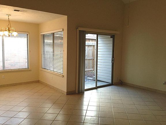 view of dining area and patio