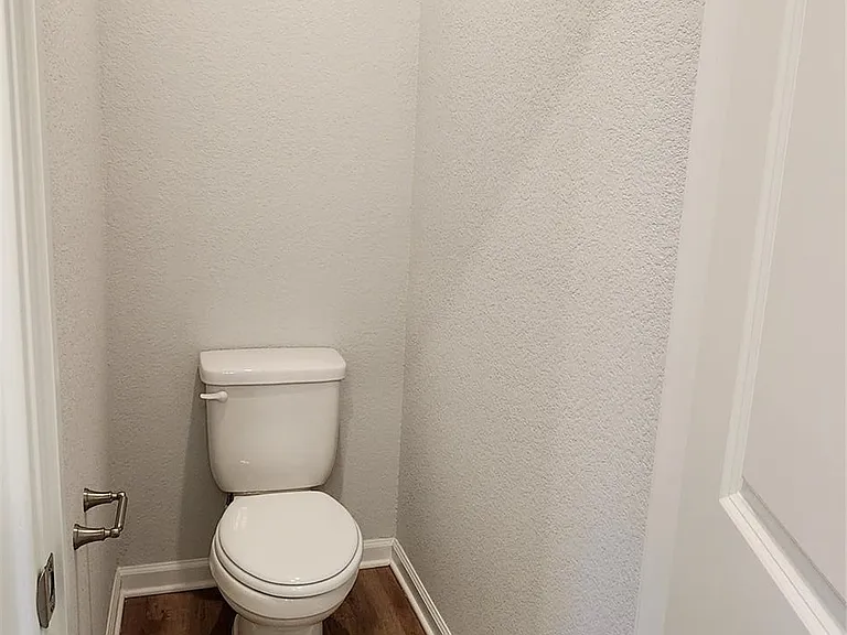 460 Los Olives Ln — Photo 22