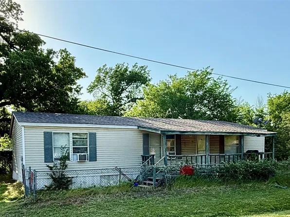 200 N Evans St, Boyd, TX 76023