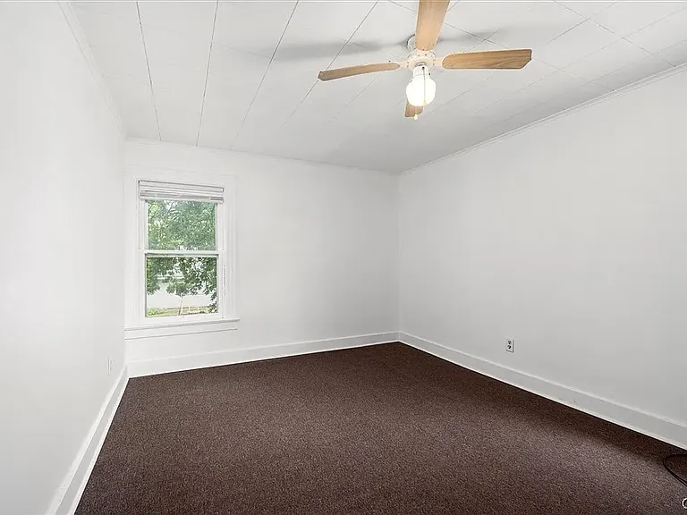 700 W Dominick St #4 — Photo 6