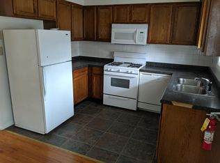 831 Normal Rd, Dekalb, IL 60115