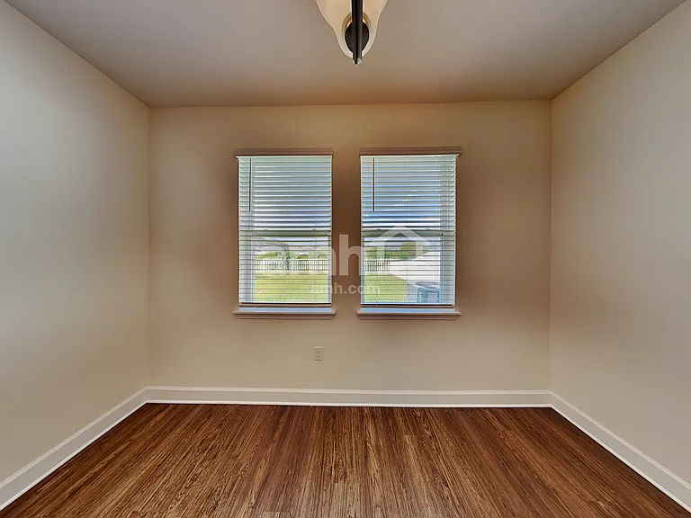 4622 Reisswood Loop — Photo 6