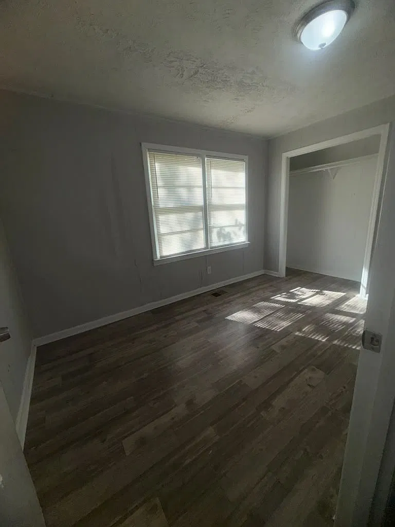 3 bed, 1086 sqft, $1,200 — Photo 4