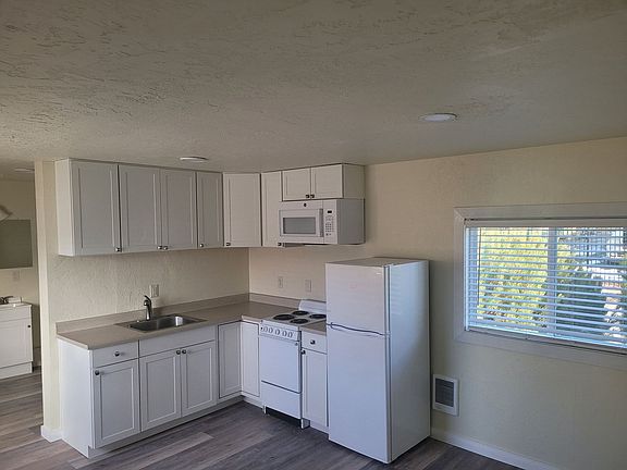 5th image of 210 SE 5th St #14