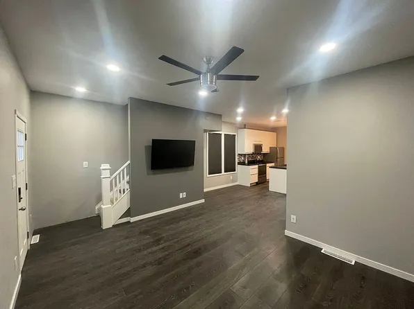 902 12th St N, Fargo, ND 58102