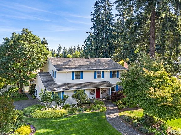 2nd image of 8821 SE 56th St