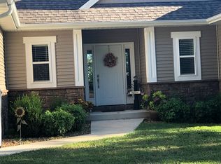 2700 Pioneer Point Rd, Galena, MO 65656