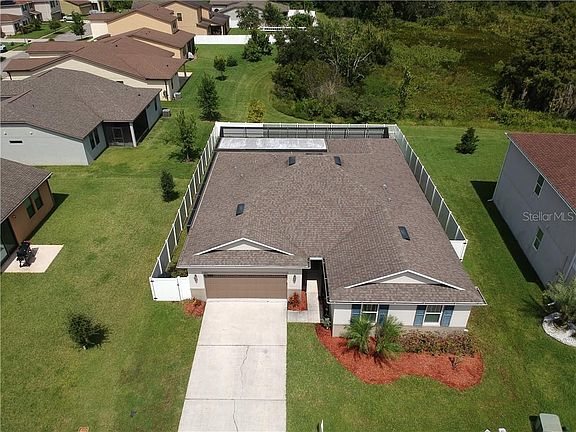 2nd image of 901 La Terraza Ln