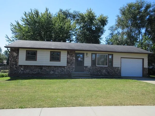 1309 Roosevelt Rd photo 1