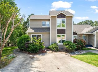 5 Hickorywood Sq, Durham, NC 27713