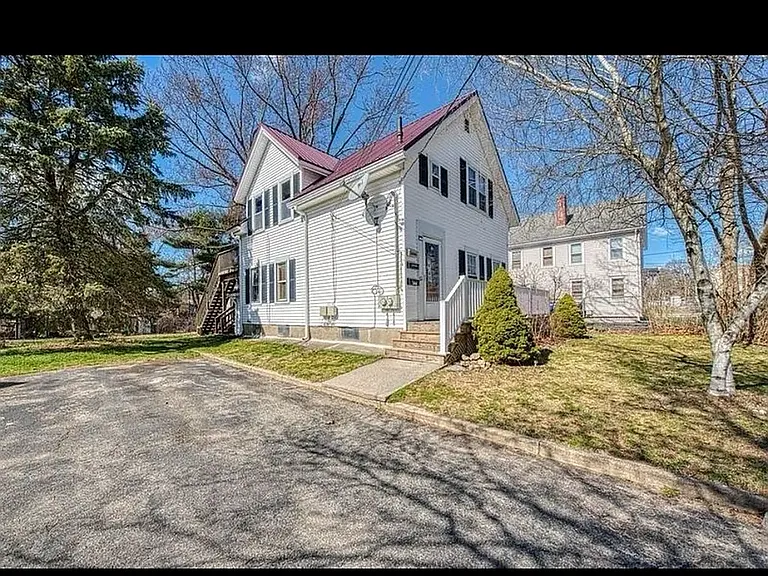 13 Charles St #2 — Photo 11