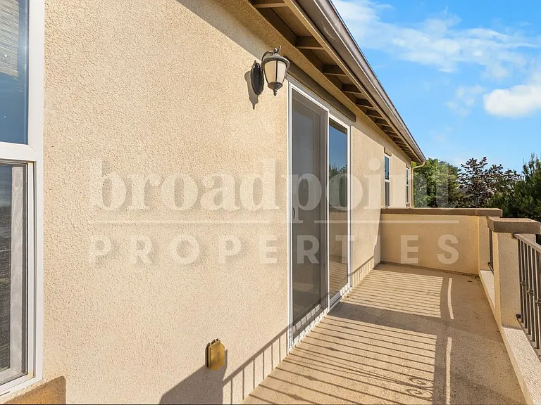 1672 N Las Flores Dr — Photo 31