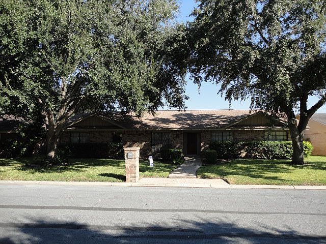 1st image of 412 Jonquil Ave