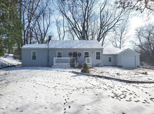601 Newville Rd, Edgerton, WI 53534