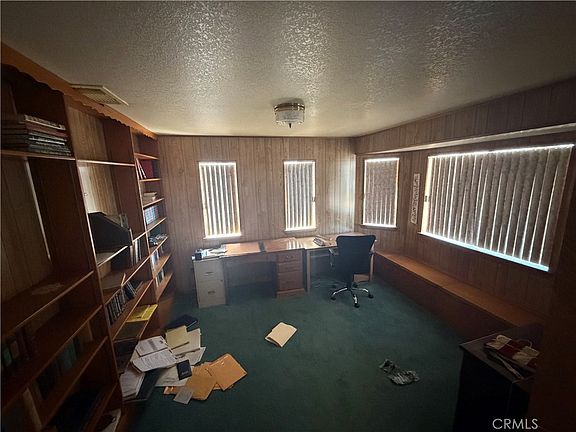 4th image of 15976 Acoma Rd
