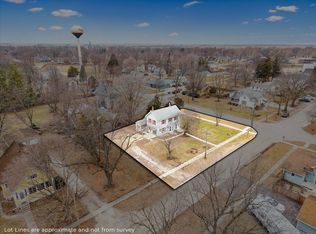 101 S Peck St, Gardner, IL 60424