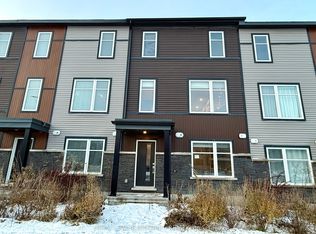 1079 Speedvale Ct, Ottawa, ON K2T 0P6