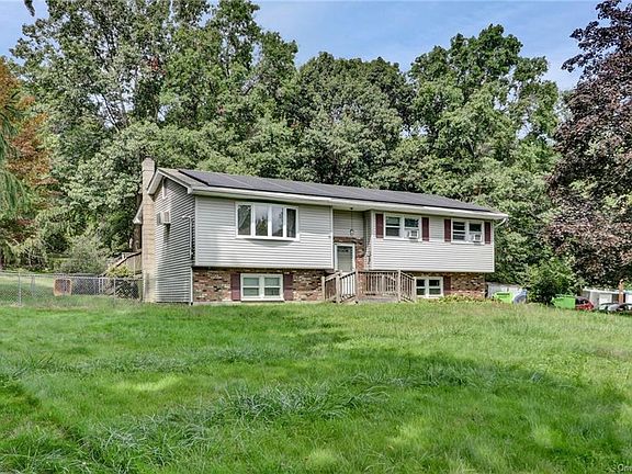 3rd image of 35 Highview Dr