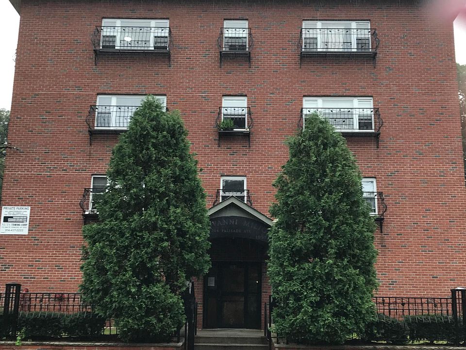 1st image of 264 Palisade Ave
