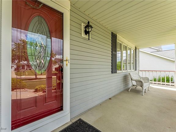 3rd image of 3419 Saint Andrews Dr