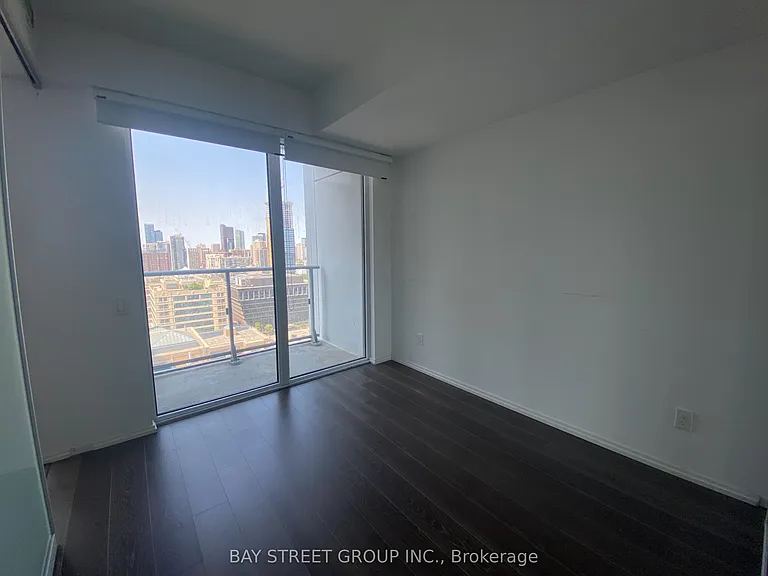 68 Shuter St #2709 — Photo 11