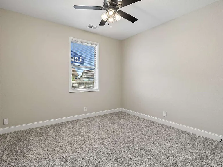 1240 Winterset Dr — Photo 27