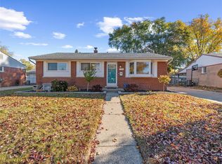 6838 Moccasin St, Westland, MI 48185