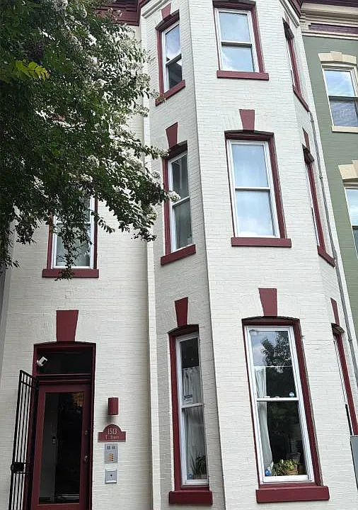 1513 T St NW