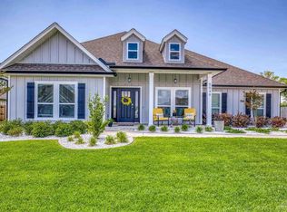 5549 Blake Ln, Pace, FL 32571