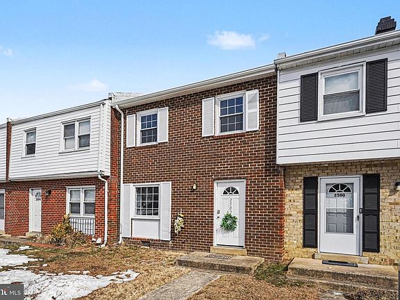 3rd image of 2502 Sedgewick Pl