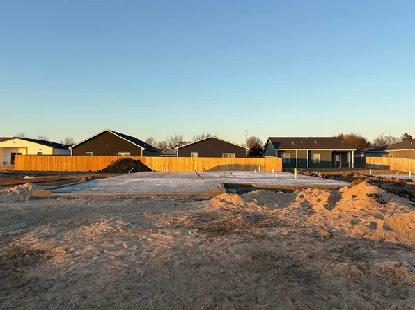 9416 E Hurst St, Wichita, KS 67210