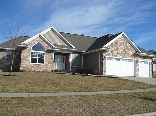 1st image of 735 Hampshire Dr