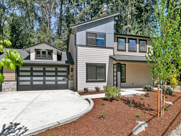 409 43rd Ave SW #2, Puyallup, WA 98373