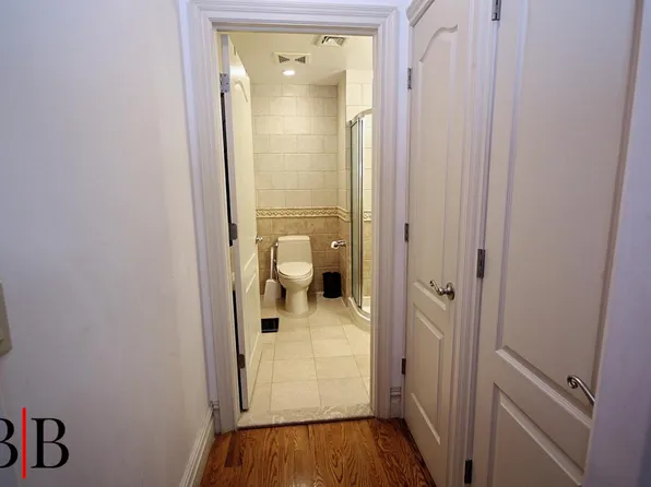 1674 East 22nd Street image 19 of 24