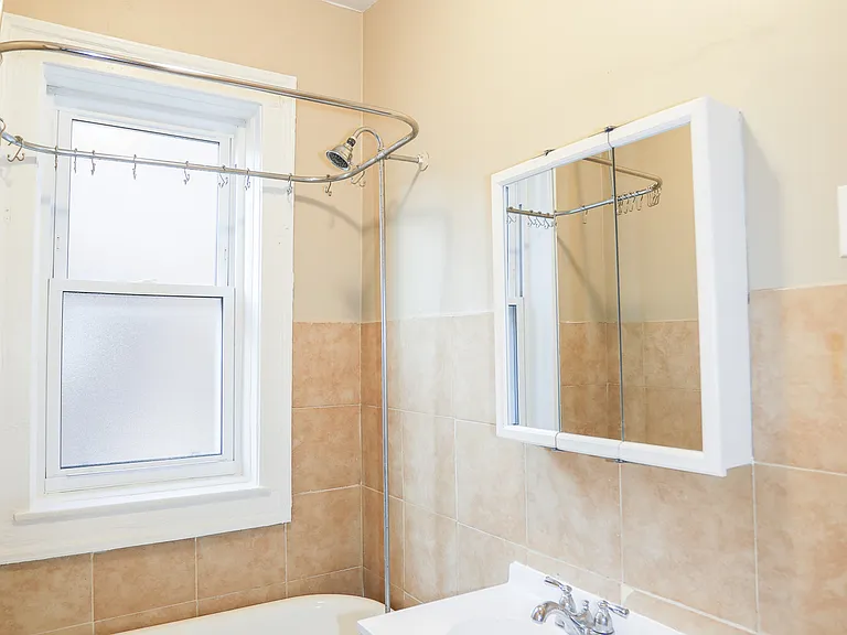 5020 N Damen Ave #17 — Photo 7