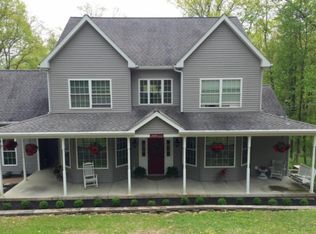 150 Apple Dr, Milford, PA 18337